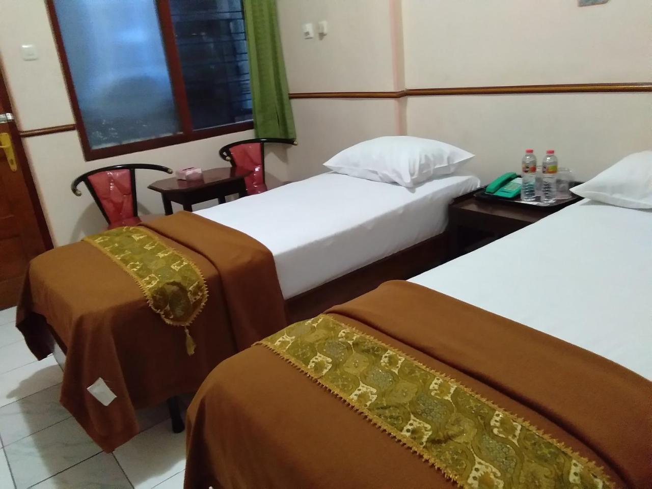 New Merdeka Hotel Jember Exterior photo